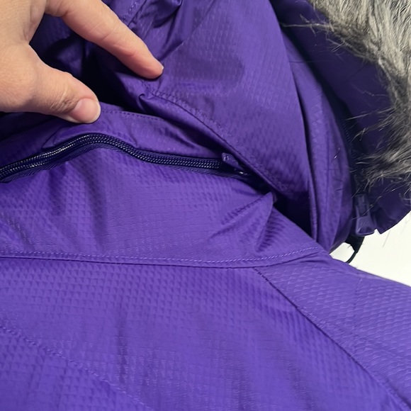 Vivid purple Columbia down Omni-heat jacket-small- removable hood- removable fur - Picture 10 of 14
